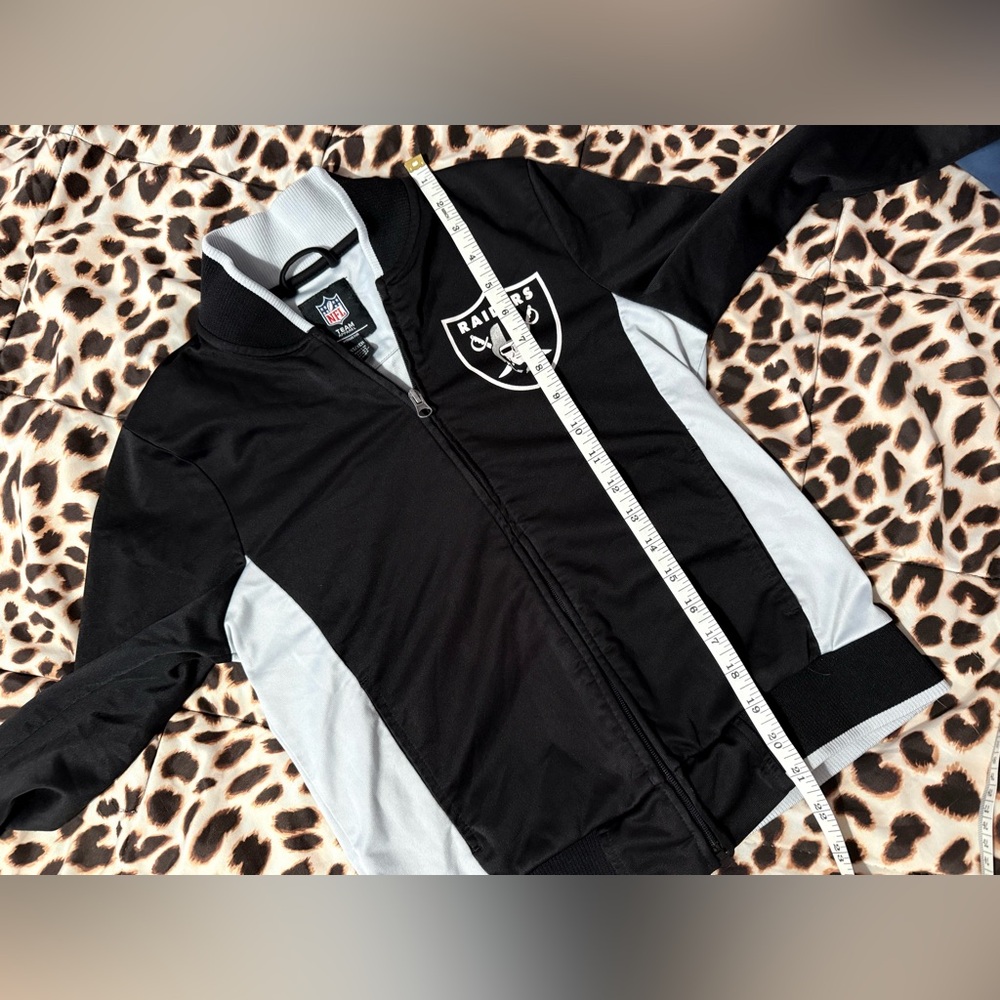 🖤NFL Raiders Jacket🖤 - Picture 5 of 7